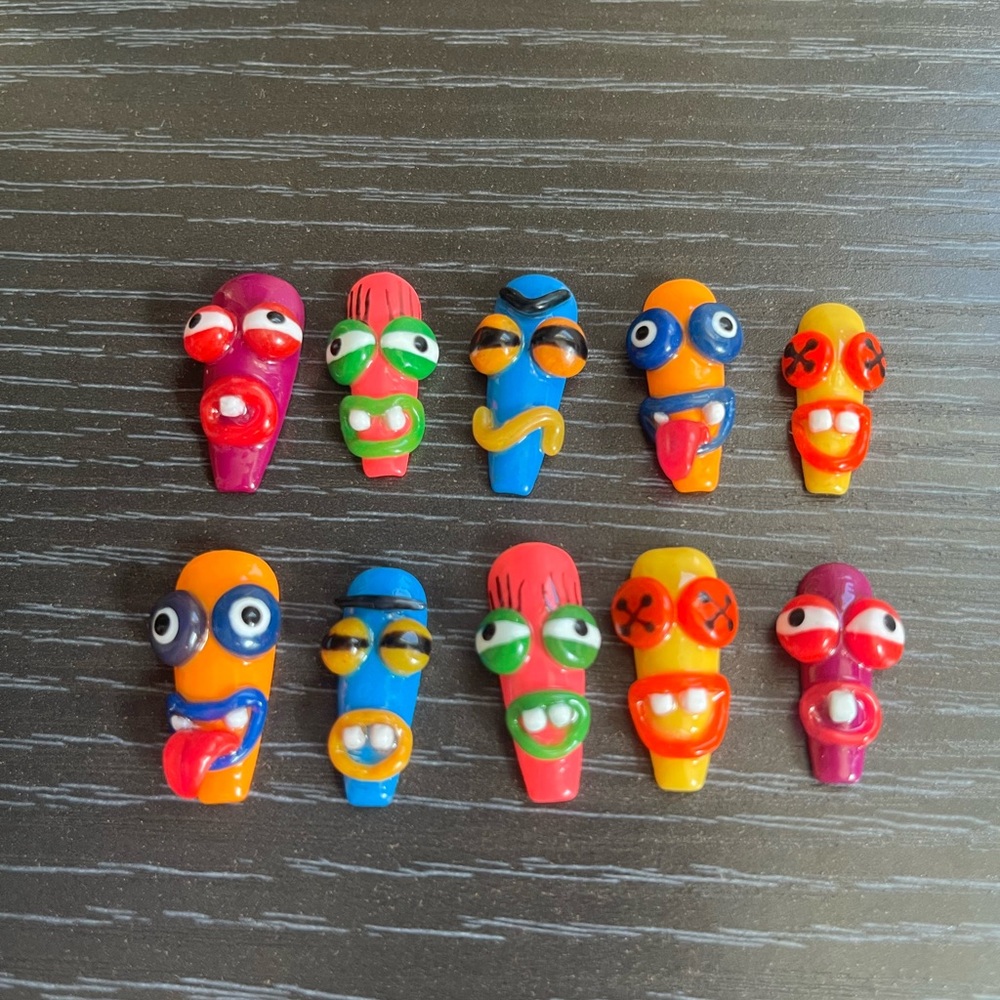 Hand-Painted Press On Nail Set